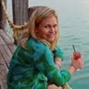 Meet your Posher, Traci